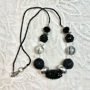 20” sparkly fun necklace in black, white, silver